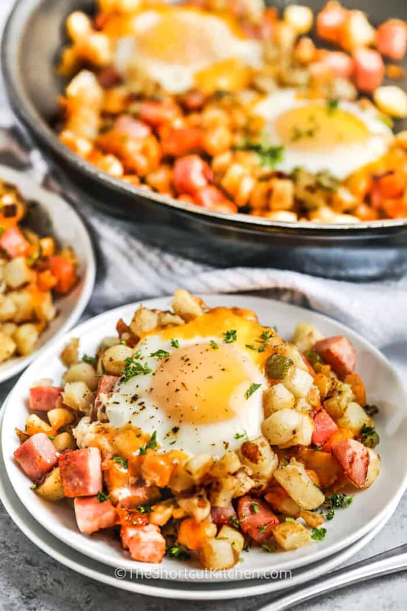 Breakfast hash with leftover roast or ham