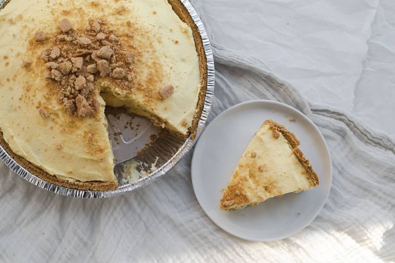 Vanilla Pudding Pie with Graham Cracker Crust