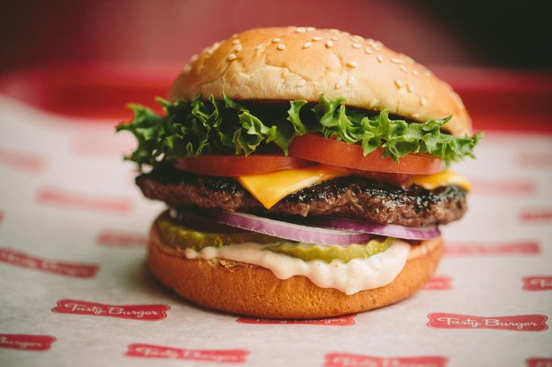 Massachusetts: The Tasty Burger