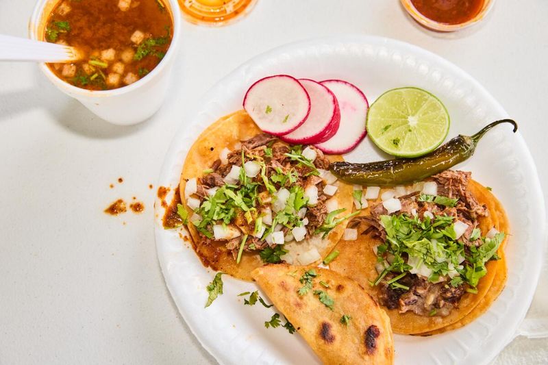 Tacos de Barbacoa de Res al Vapor