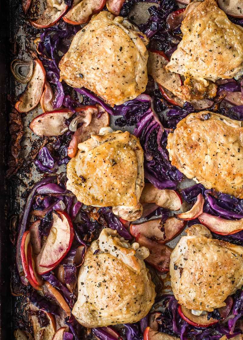 Baked Chicken Thighs With Cabbage And Apples