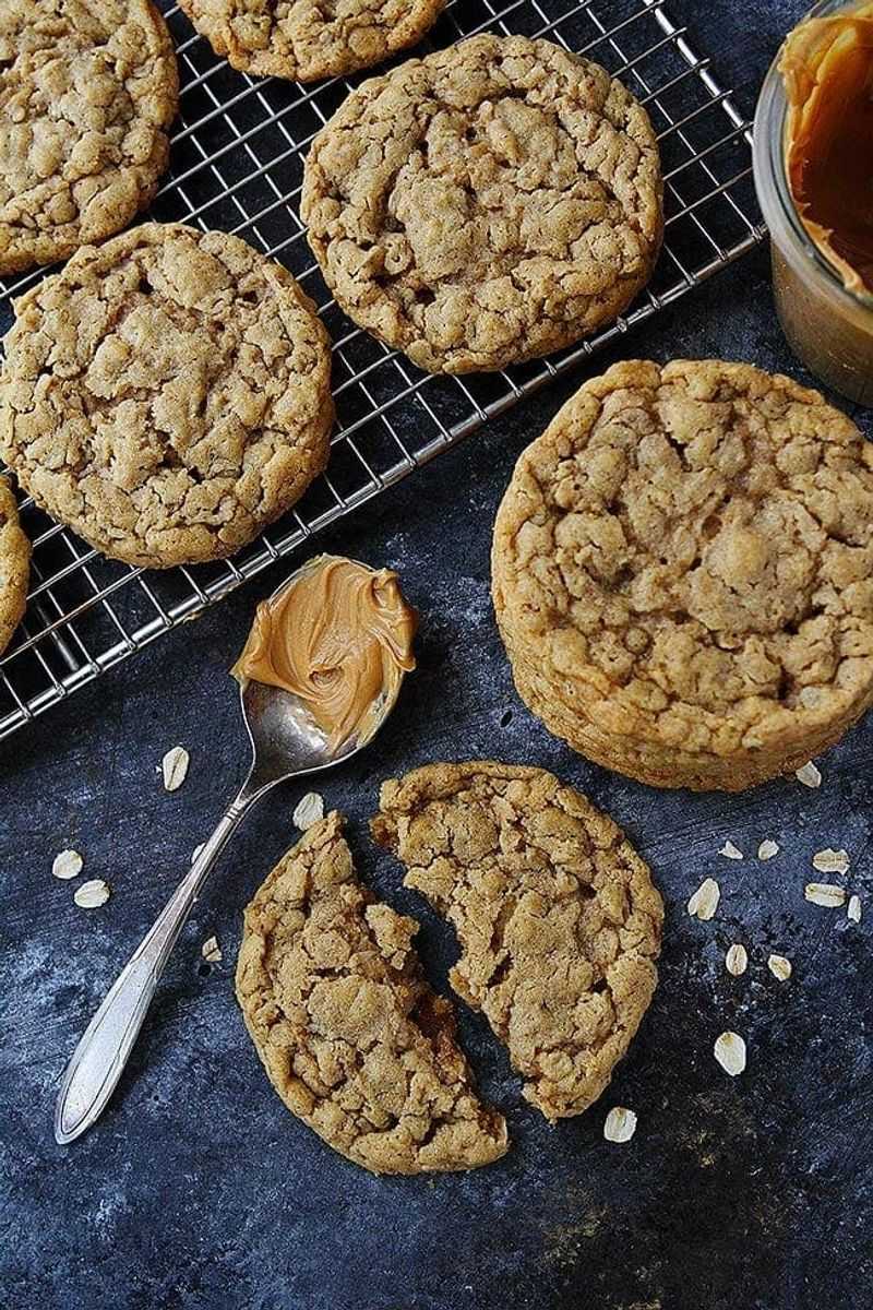 Peanut Butter Oatmeal Cookies