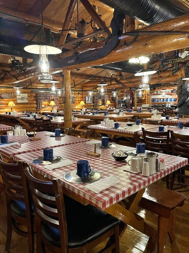 Paul Bunyan’s Cook Shanty (Wisconsin Dells)