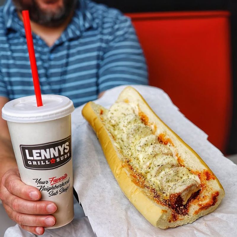 Lenny’s Grill & Subs