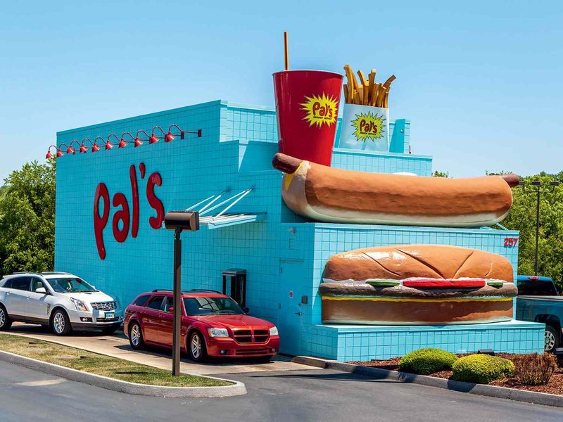 Pal's Sudden Service