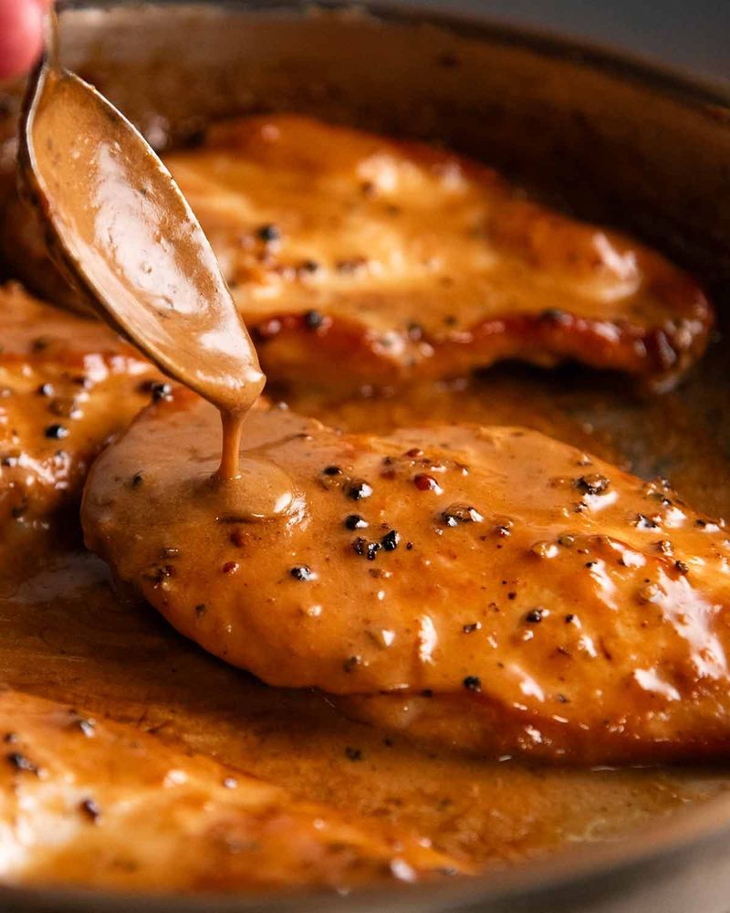 Chicken Cutlets With Creamy Peppercorn Sauce