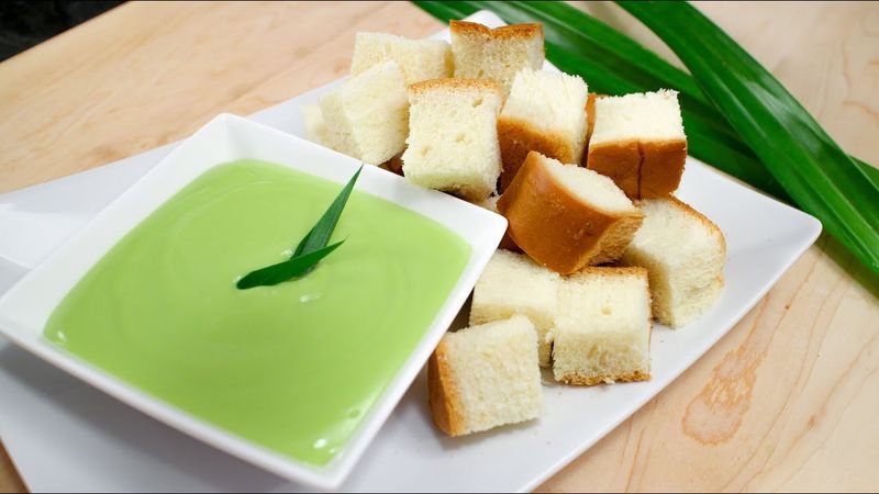 Thai Coconut Custard (Sangkaya)