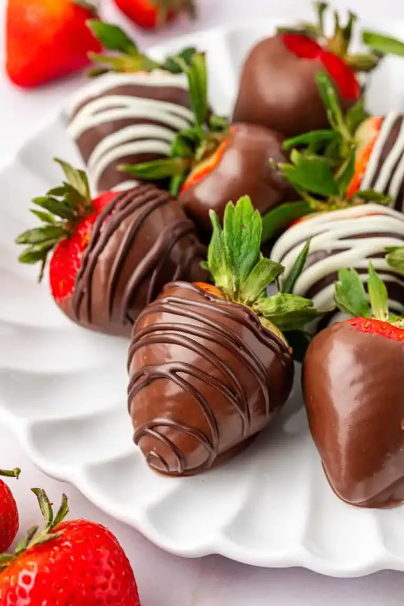 Chocolate-Dipped Strawberries