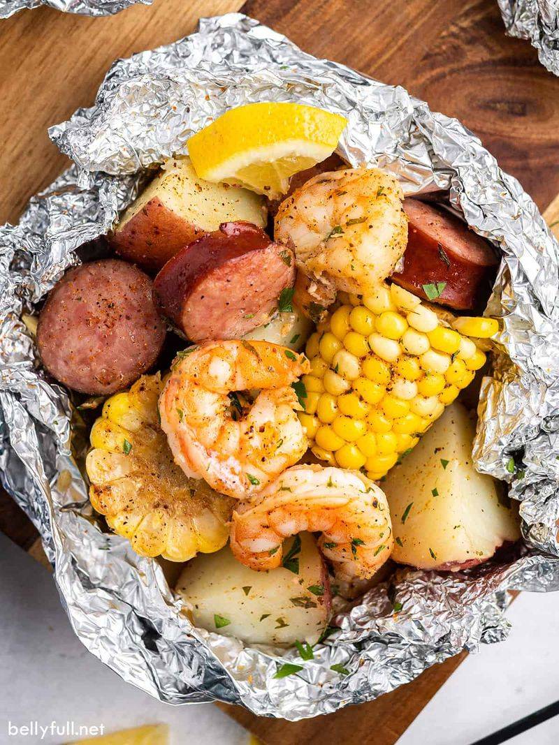 Shrimp boil packets (shrimp + sausage + corn + potatoes)