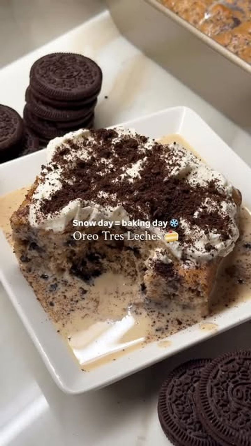 Cookies-and-Cream Tres Leches