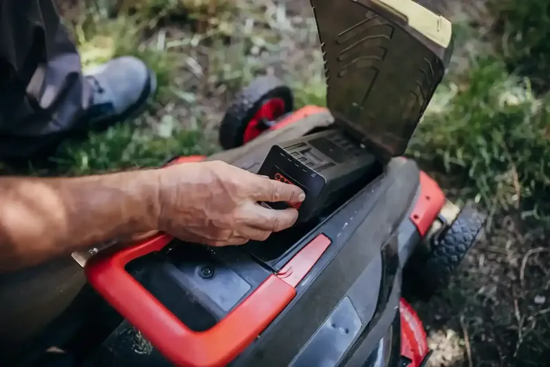 Pull Or Maintain The Battery