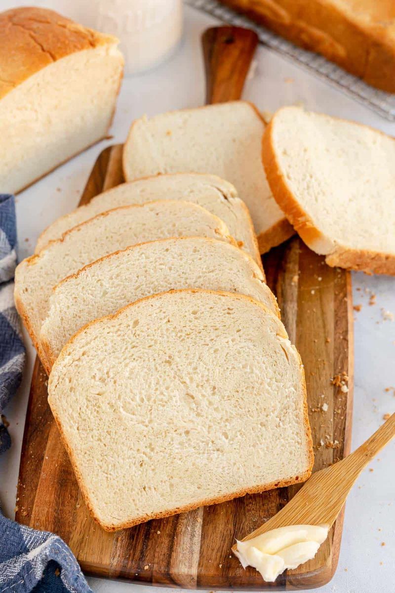 Easy white sandwich bread