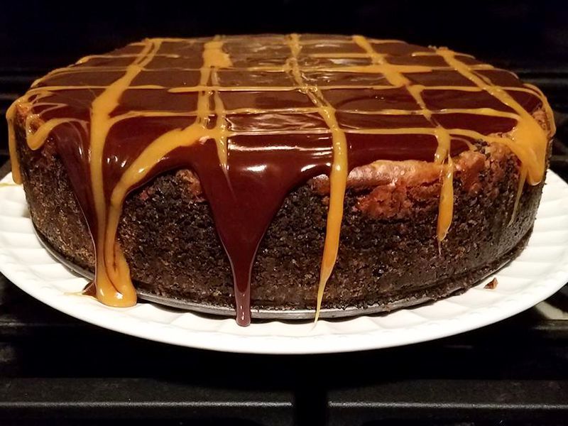 Chocolate caramel cheesecake