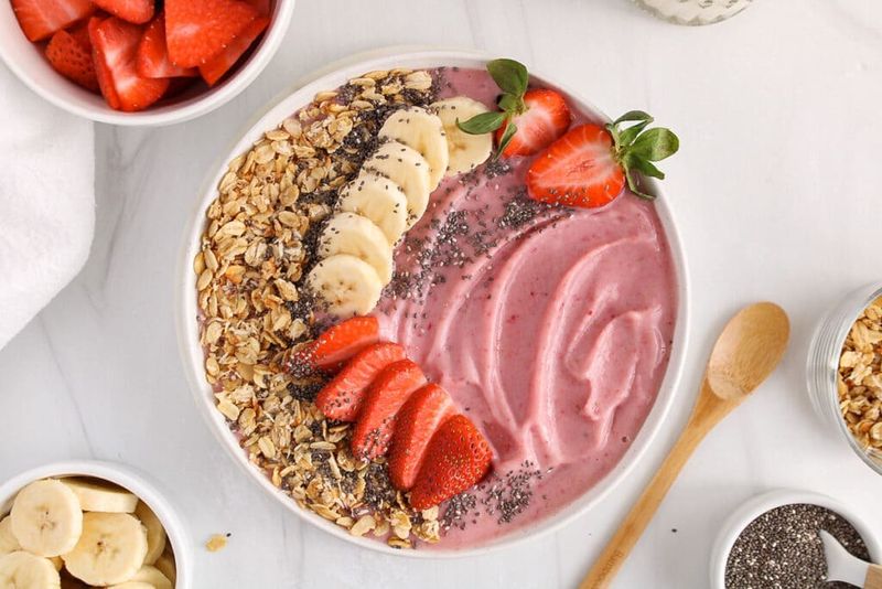 Smoothie Bowls With Frozen Fruit