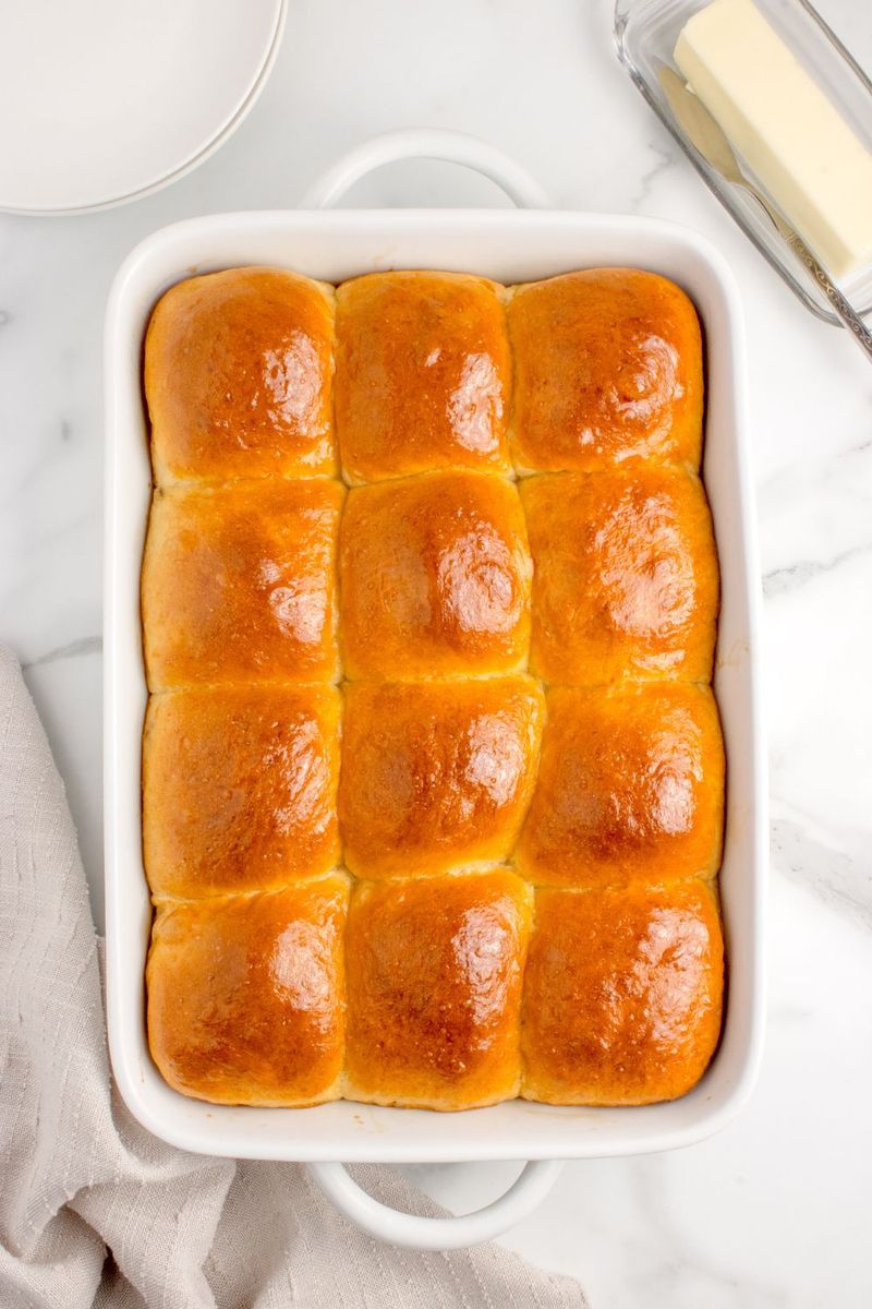 Simple dinner rolls (loaf-style)