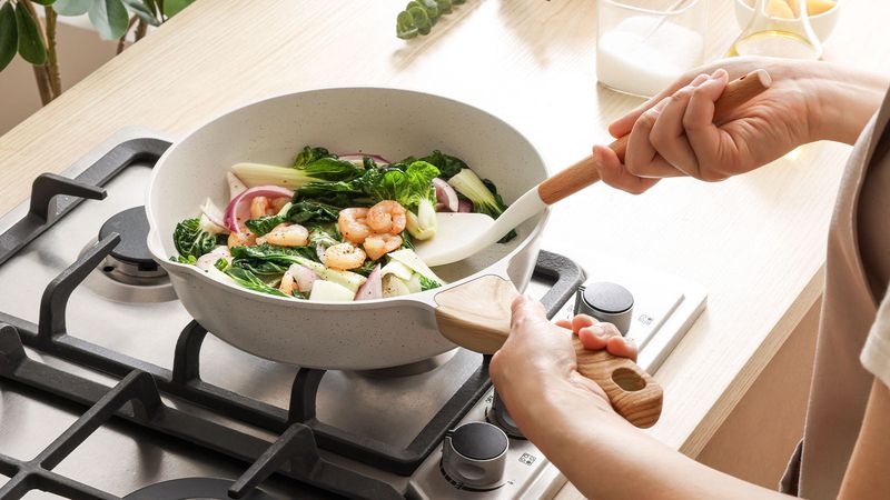 Using Nonstick Cookware