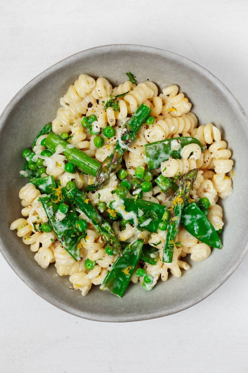 Vegan Primavera with Chickpeas and Spinach
