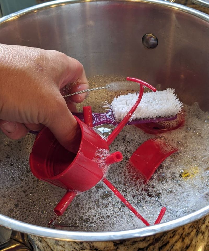 Neglecting Feeder Hygiene
