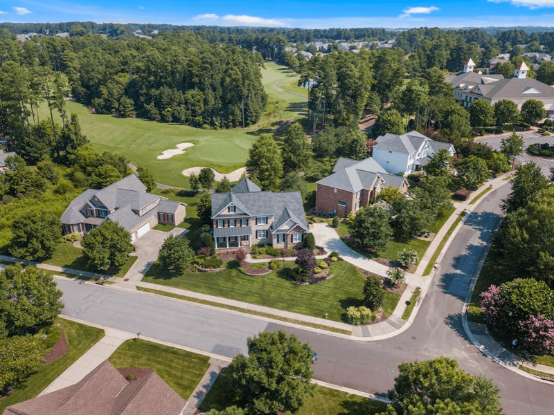 Whether an HOA can require leaf removal depends on the rules