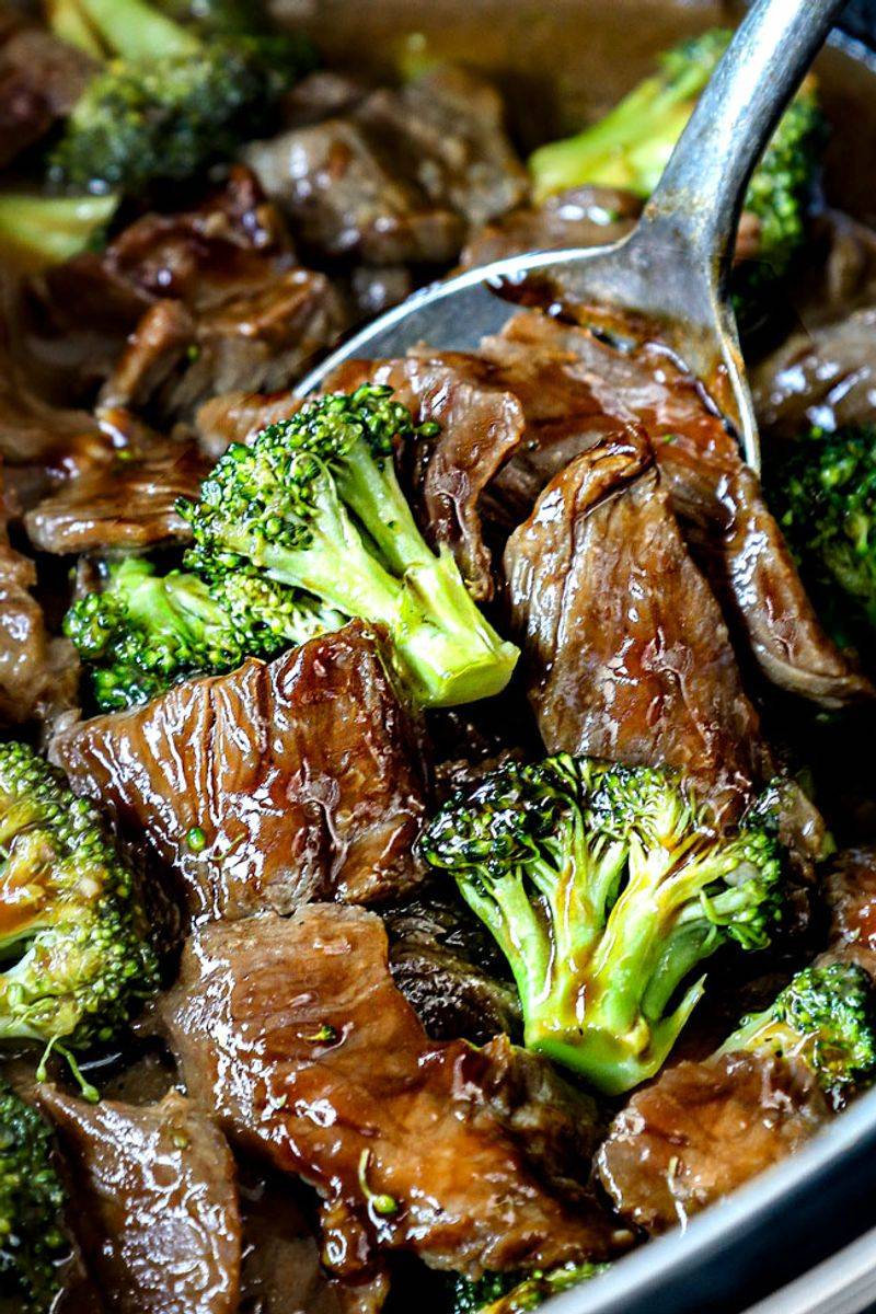 Slow Cooker Beef And Broccoli