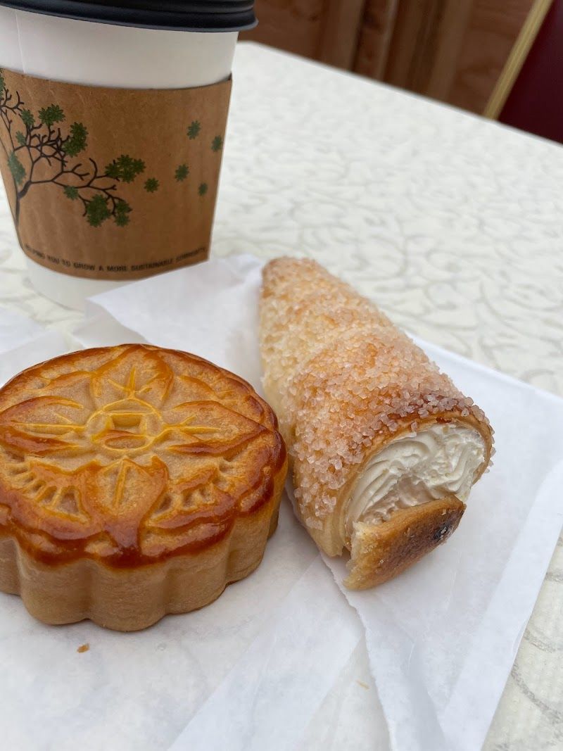 Yummy Bakery & Cafe (Chinatown)