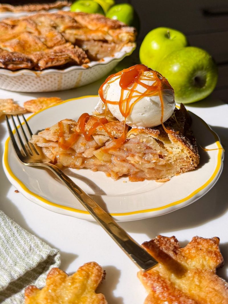 Apple Pie With a Flaky Homemade Crust