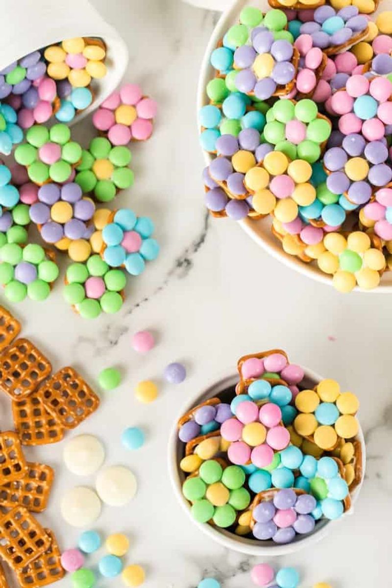 Pastel Chocolate-Covered Pretzels