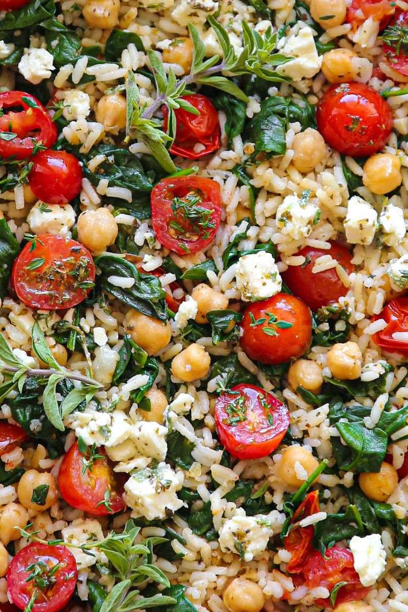 One-Pot Brown Rice With Tomatoes, Spinach, and Feta