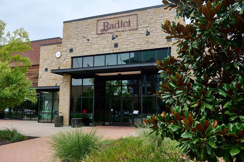 Radici (Farmers Branch)