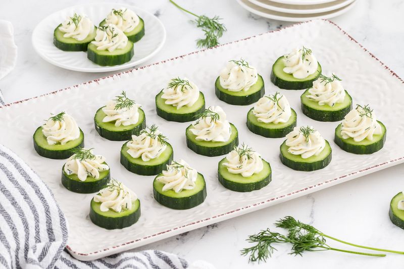 Cucumber Rounds With Herbed Cream Cheese