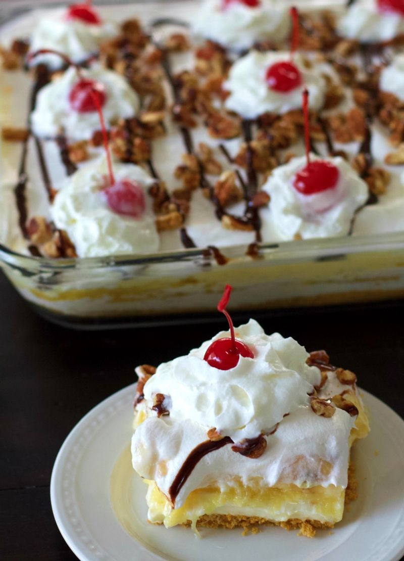 Vanilla Pudding Banana Split Cake