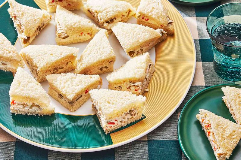 Olive and Cream Cheese Sandwich