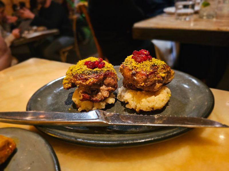 Massachusetts: Oleana