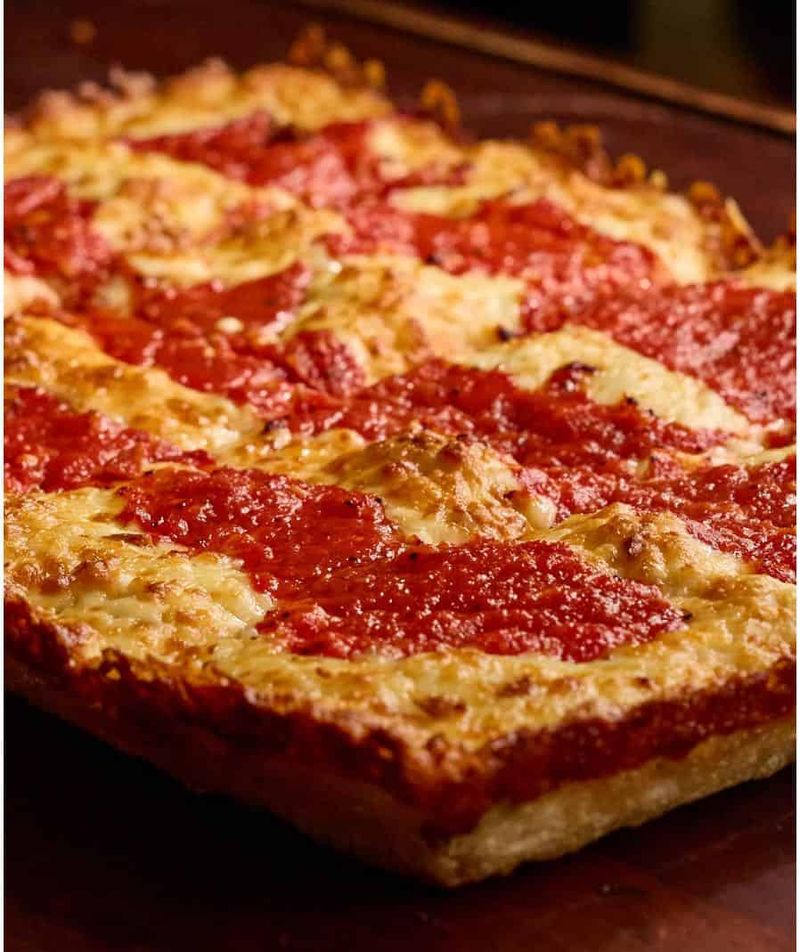 Michigan: Buddy’s Pizza