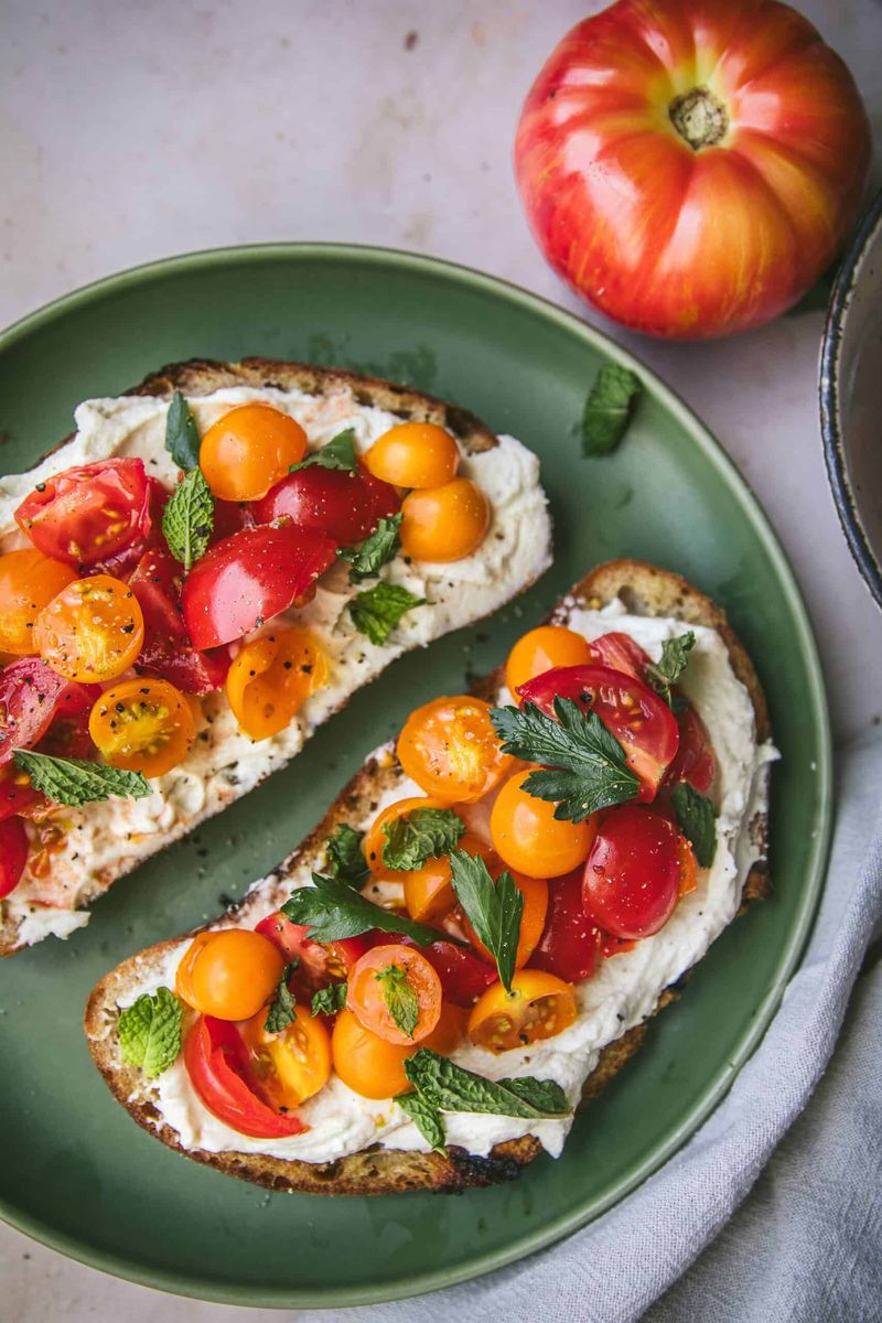 Tomato Toast With Ricotta