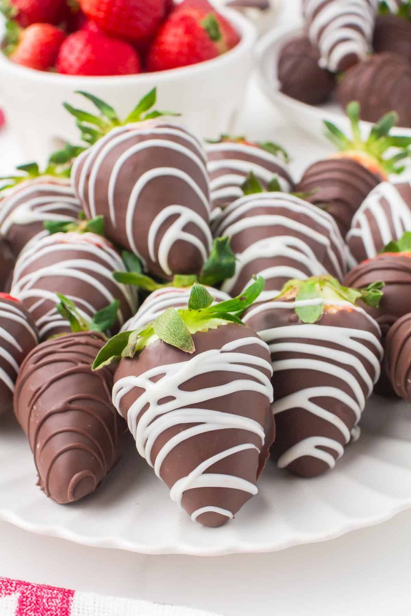 Chocolate-Dipped Strawberries