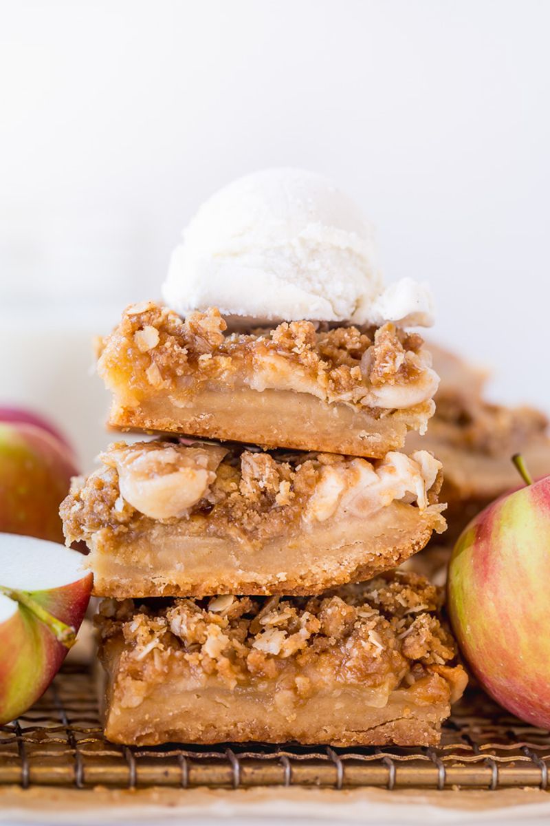 Apple crisp bars