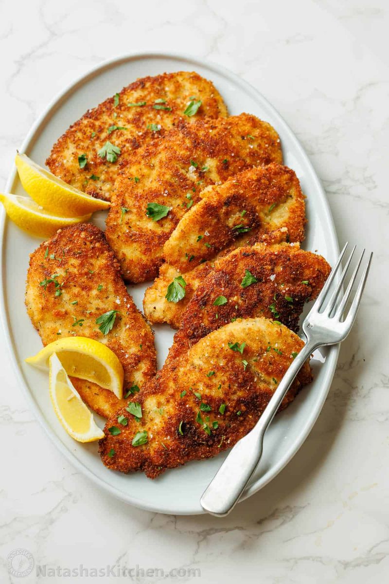Crispy Classic Breaded Chicken Cutlets