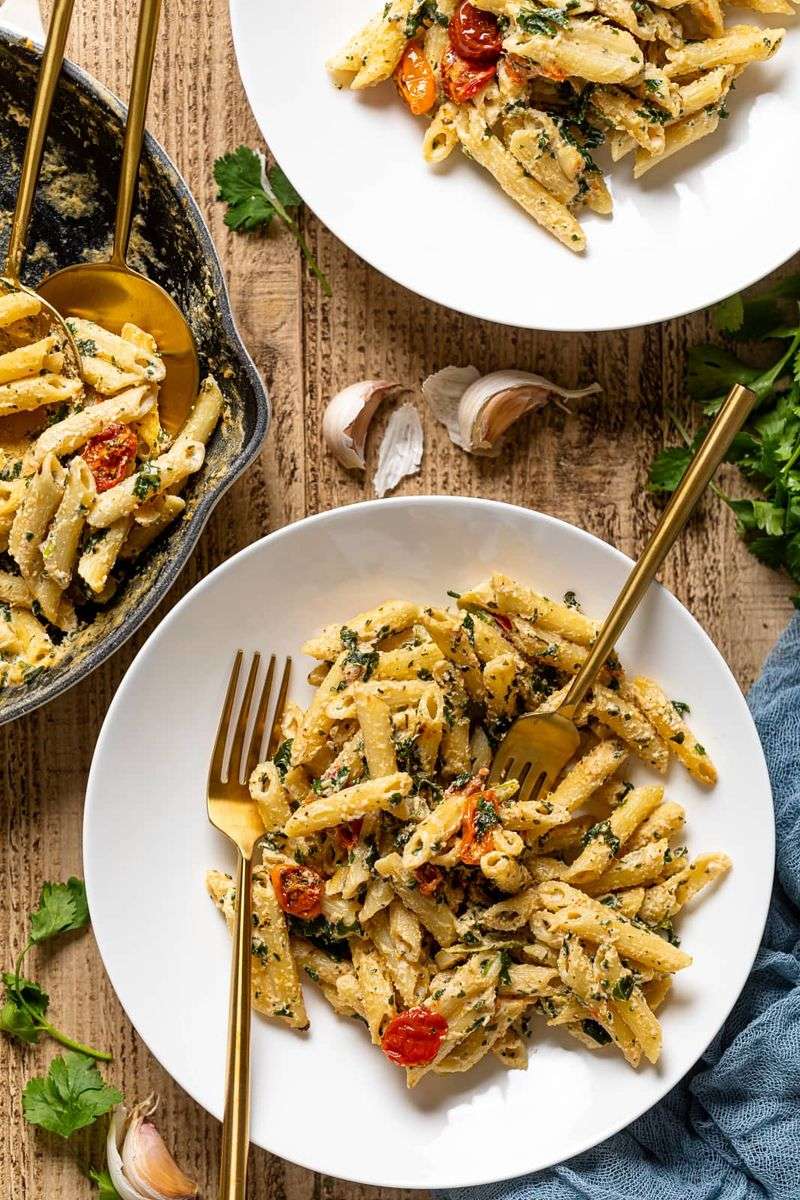 One-Pot Chickpea Kale Pasta