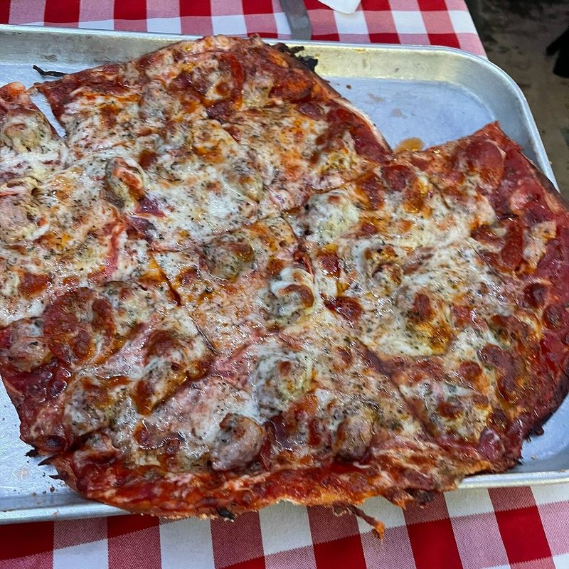 Monte Bello Pizzeria