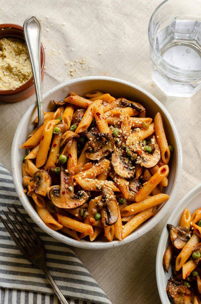 Gochujang Cream Pasta With Mushrooms