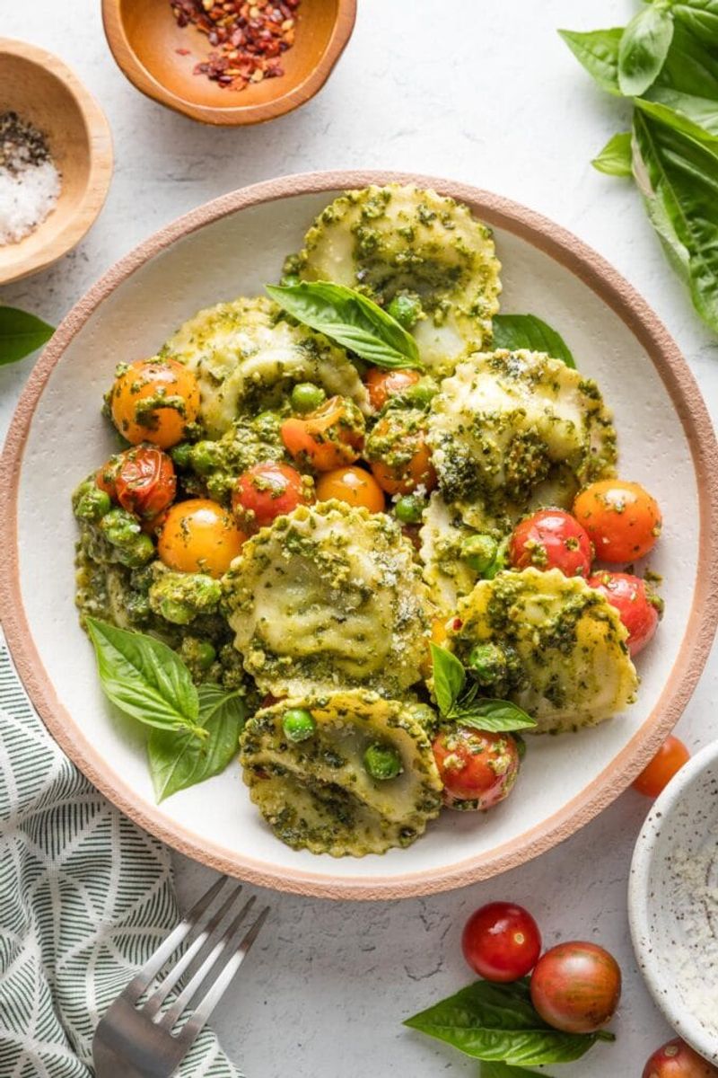 Pesto Ravioli With Cherry Tomatoes