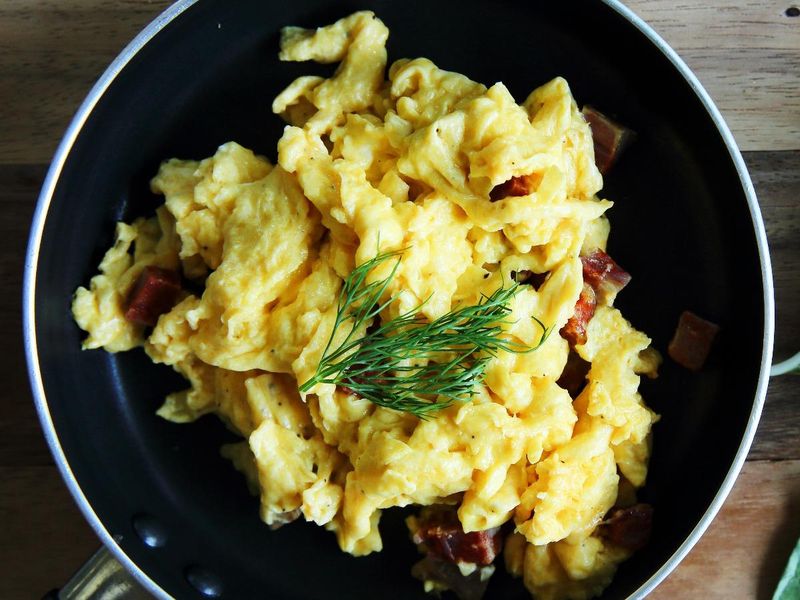 Scrambled Eggs with Cheddar and Bacon