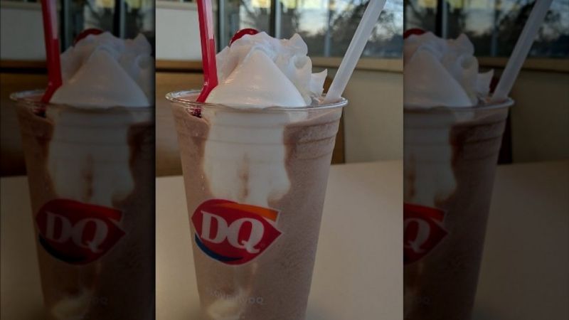 Soft serve float (custom)