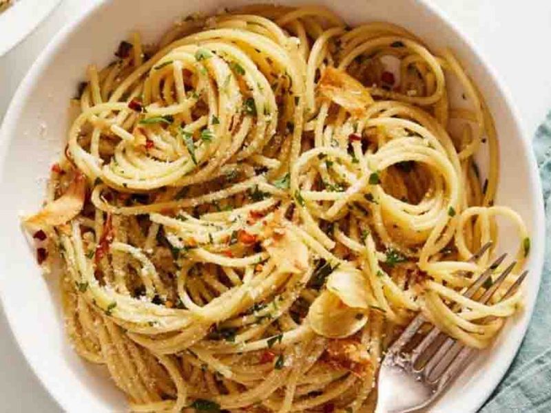 Pasta With Garlic And Olive Oil