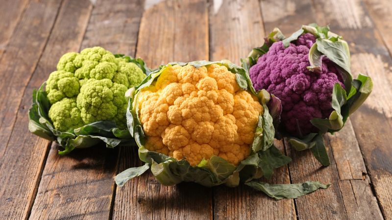 Some cauliflower should stay uncovered