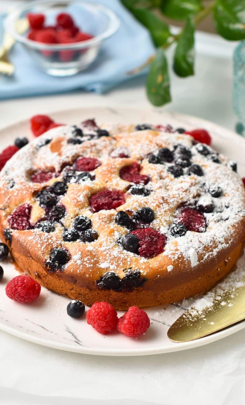 Greek Yogurt Berry Breakfast Cake