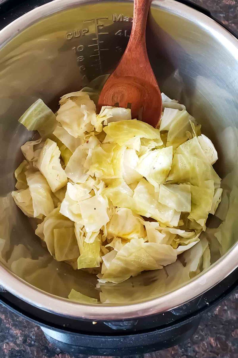 Buttery Instant Pot Cabbage