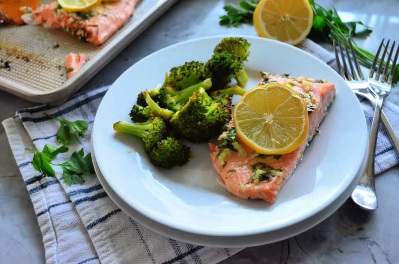 Lemon-Garlic Salmon With Roasted Broccoli