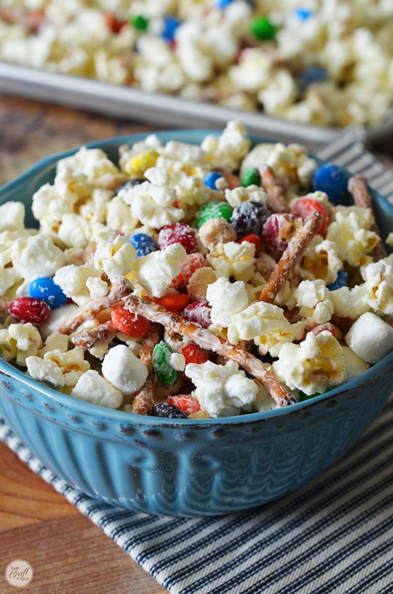 White chocolate popcorn mix